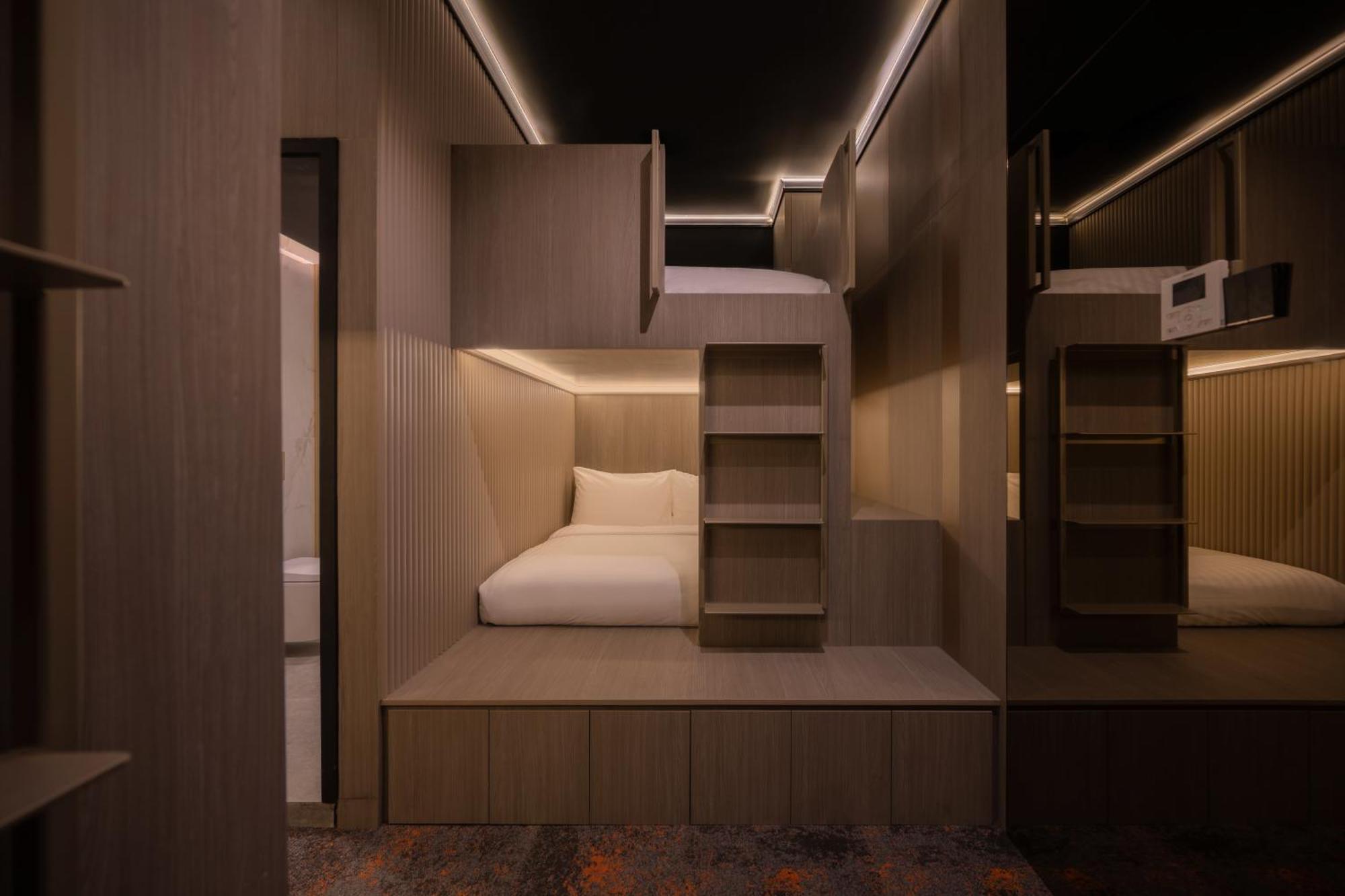 Cube Social Boutique Capsule Hotel At Boat Quay สิงคโปร์ ภายนอก รูปภาพ