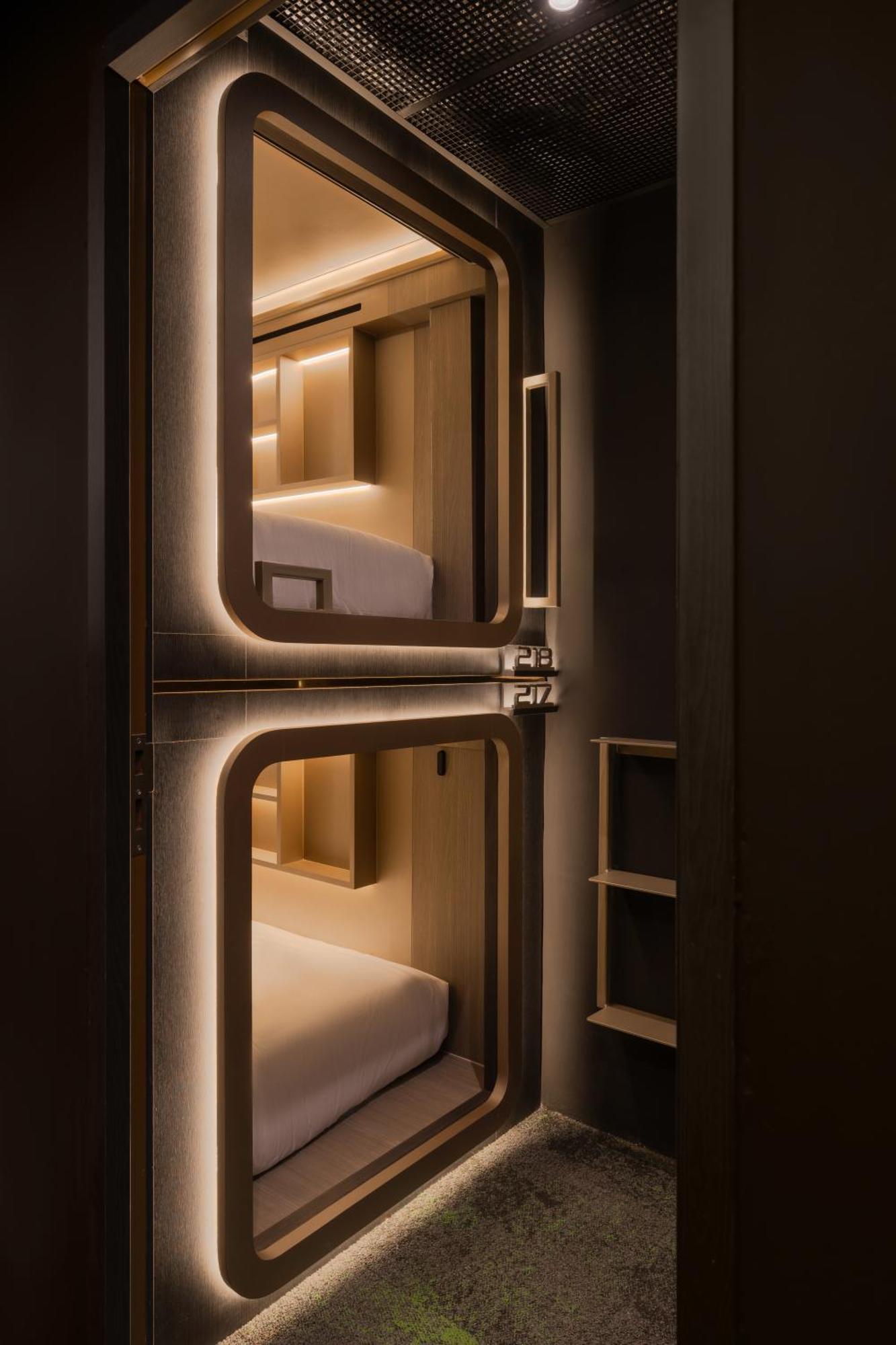 Cube Social Boutique Capsule Hotel At Boat Quay สิงคโปร์ ภายนอก รูปภาพ