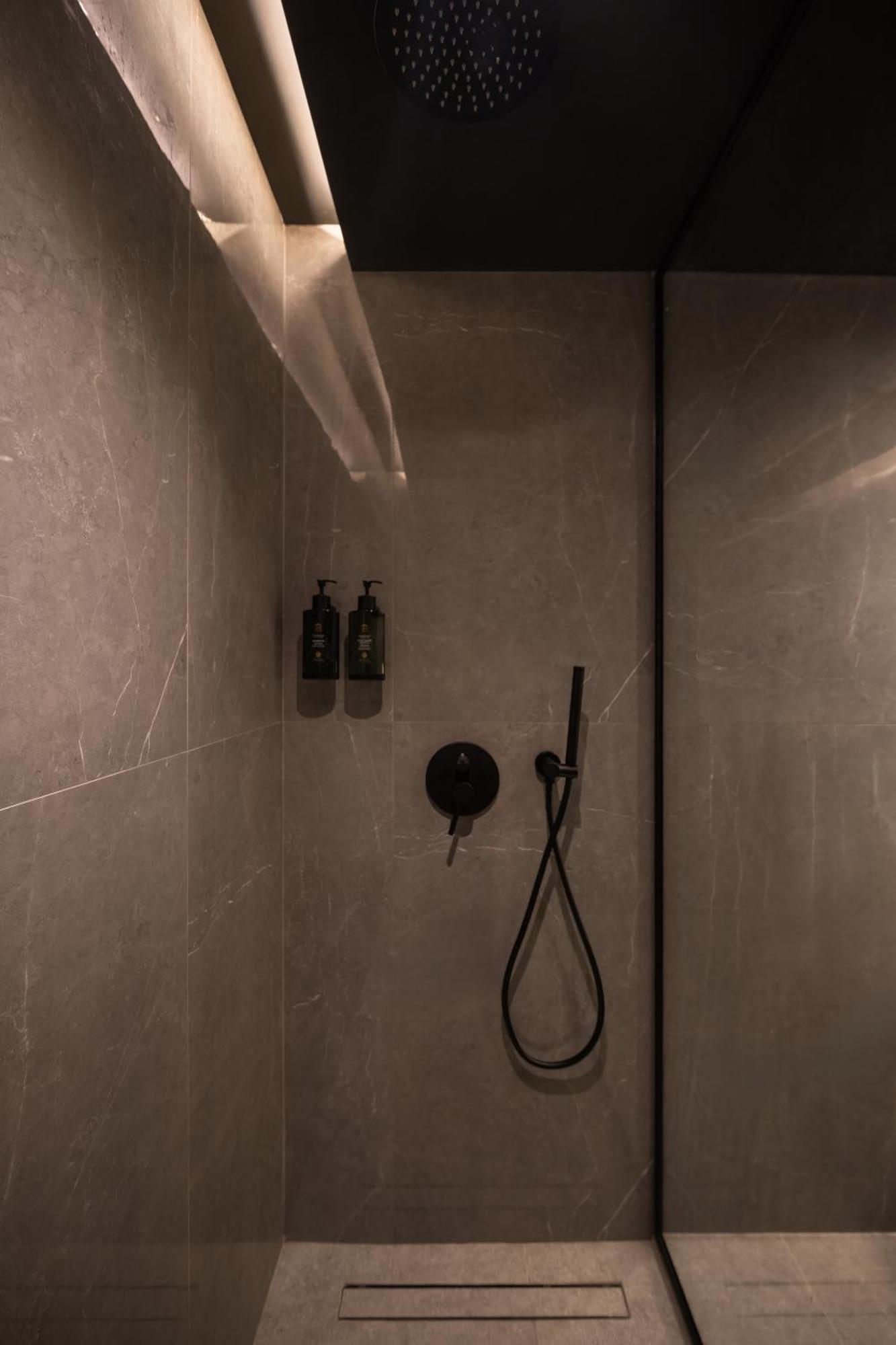 Cube Social Boutique Capsule Hotel At Boat Quay สิงคโปร์ ภายนอก รูปภาพ